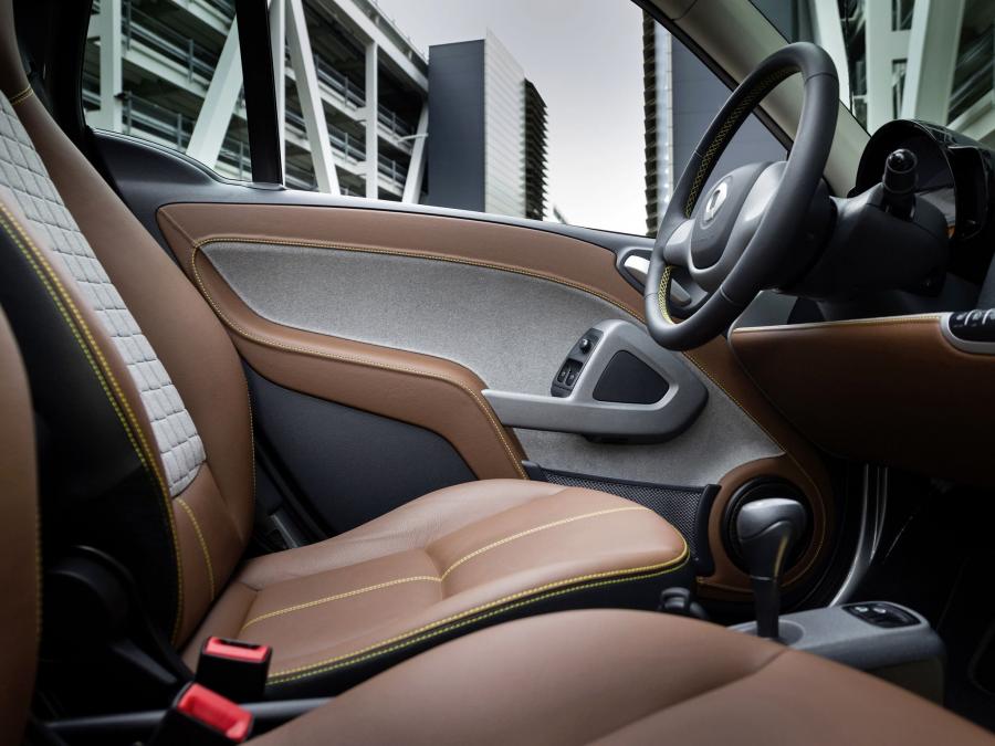  Smart ForTwo Cabrio BoConcept Edition 2013 года  (фото 3 из 10)